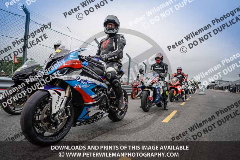 donington no limits trackday;donington park photographs;donington trackday photographs;no limits trackdays;peter wileman photography;trackday digital images;trackday photos